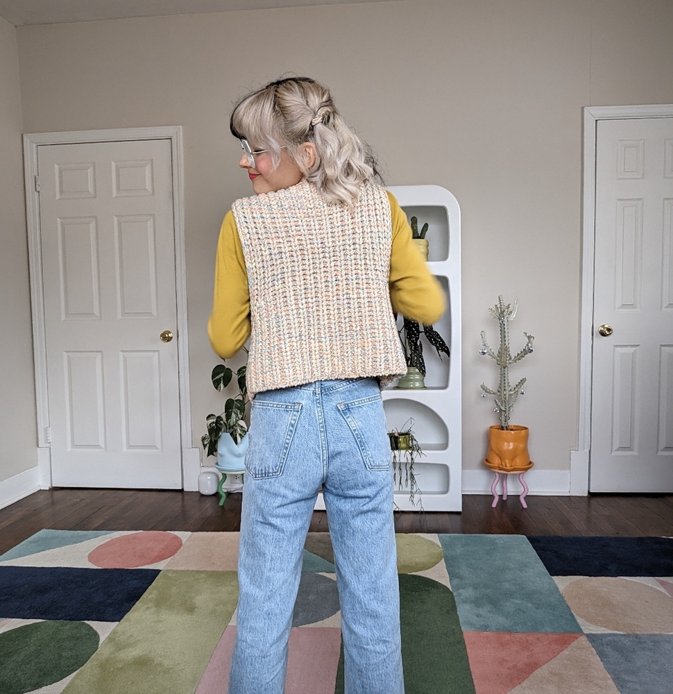 SOLD - Free people chunky knitted Hoopla Vest - Picture 4 of 11